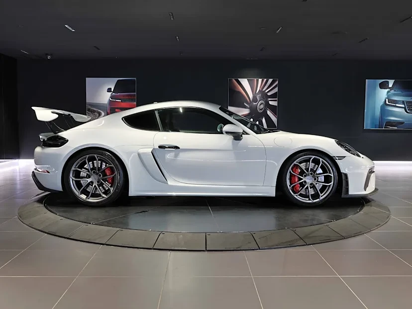 2020 Porsche 718 Cayman GT4 - Image 3 of 20