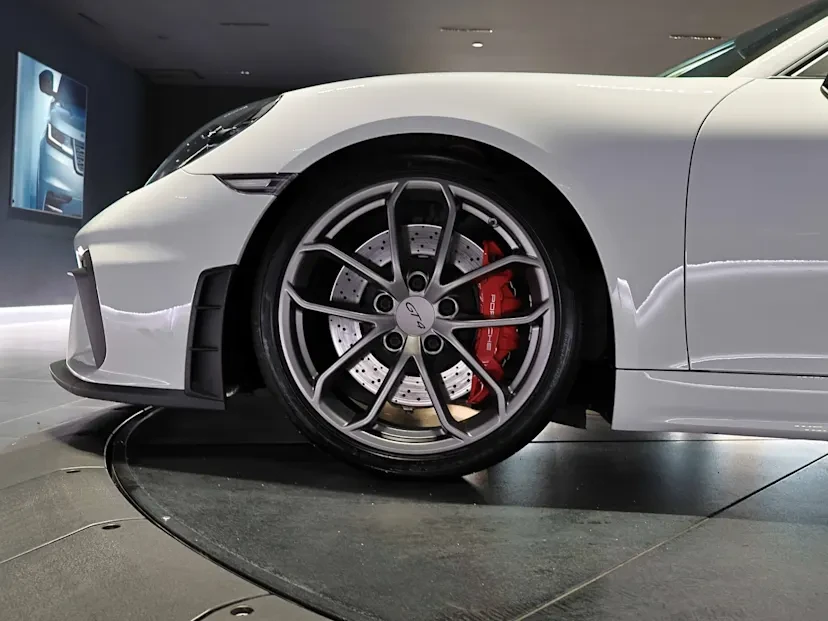 2020 Porsche 718 Cayman GT4 - Image 7 of 20