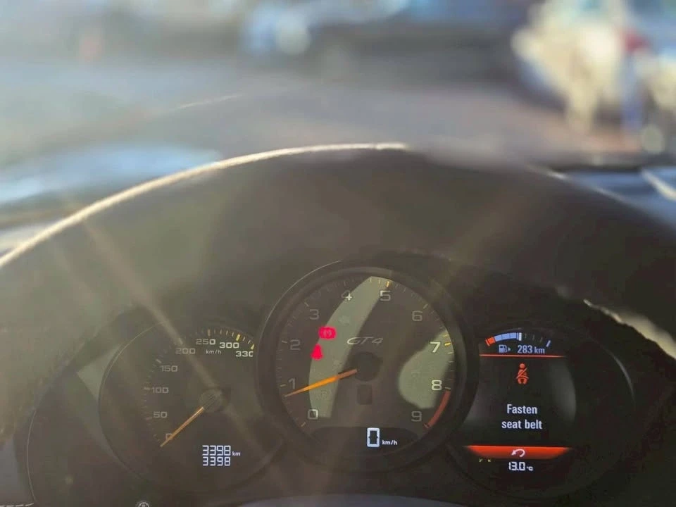 2020 Porsche 718 Cayman GT4 - Image 11 of 15
