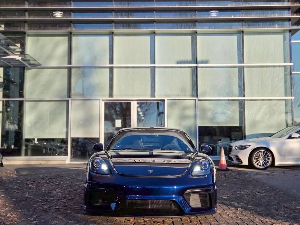 2020 Porsche 718 Cayman GT4 - Image 2 of 15