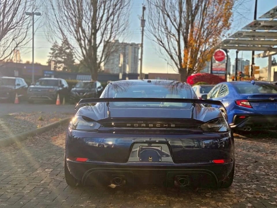 2020 Porsche 718 Cayman GT4 - Image 8 of 15