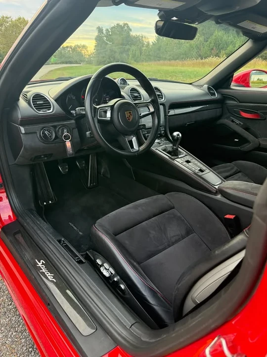 2020 Porsche 718 Boxster Spyder - Image 10 of 11