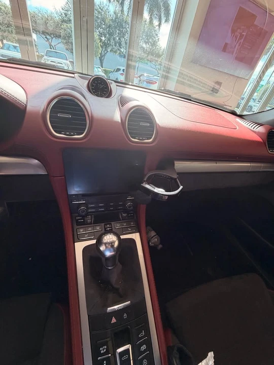 2020 Porsche 718 Boxster Spyder - Image 7 of 8