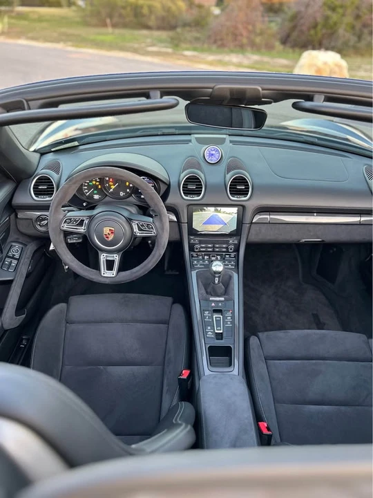 2020 Porsche 718 Boxster Spyder - Image 9 of 14