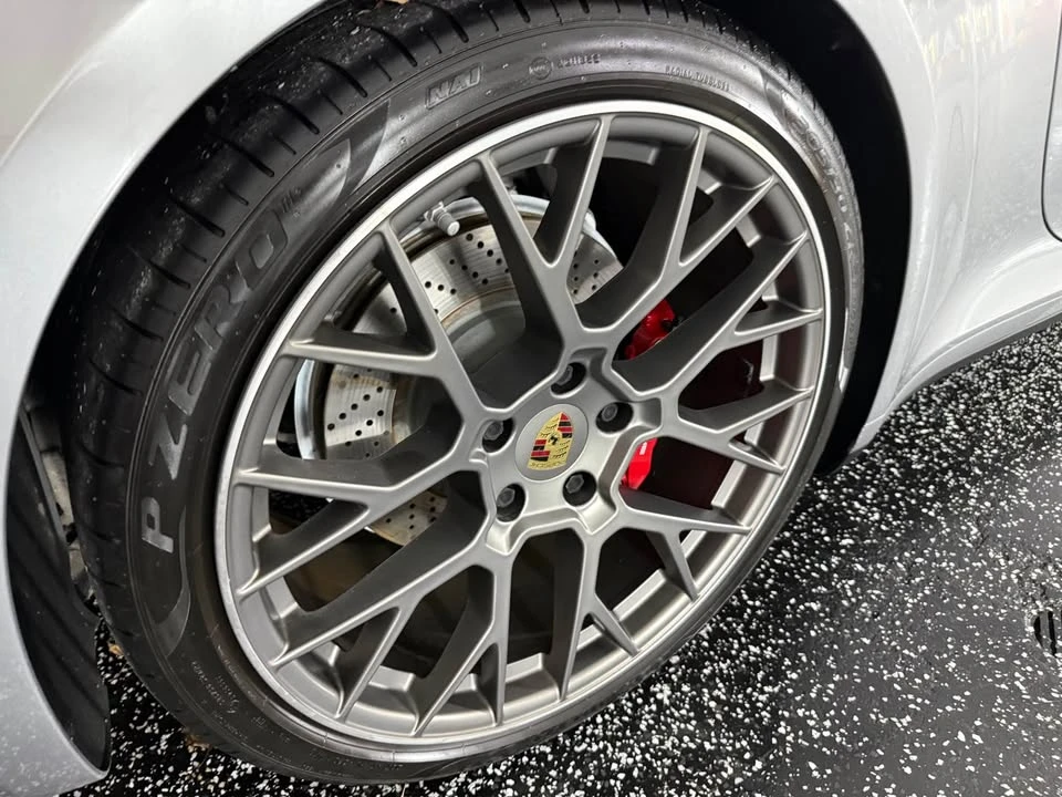 2020 Porsche 992 Carrera 4S - Image 8 of 19