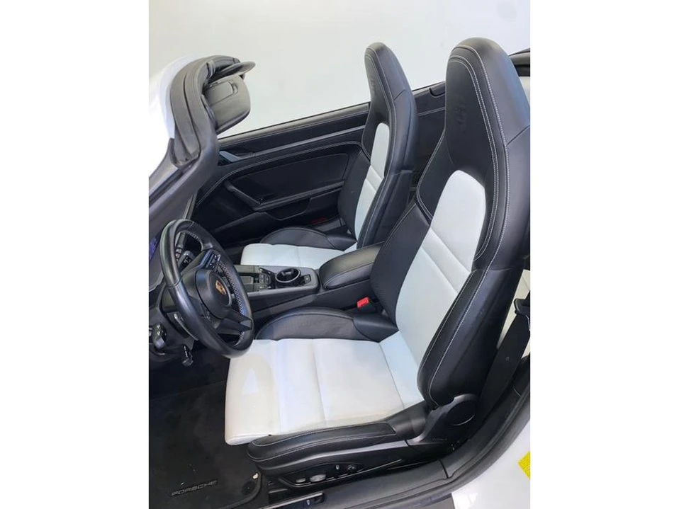 2020 Porsche 992 Carrera - Image 15 of 20