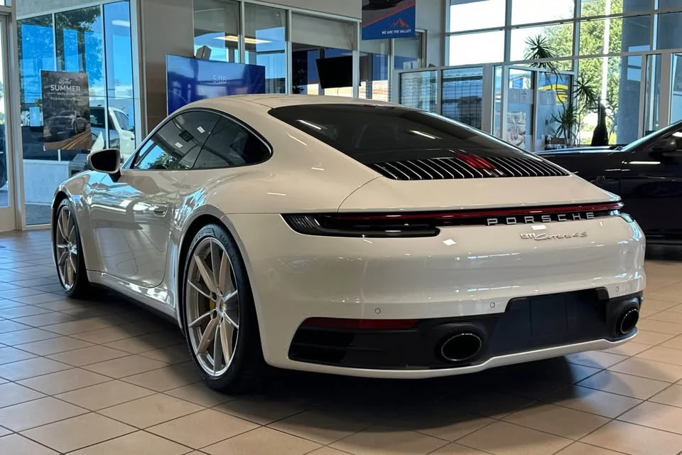 2020 Porsche 992 Carrera - Image 5 of 12