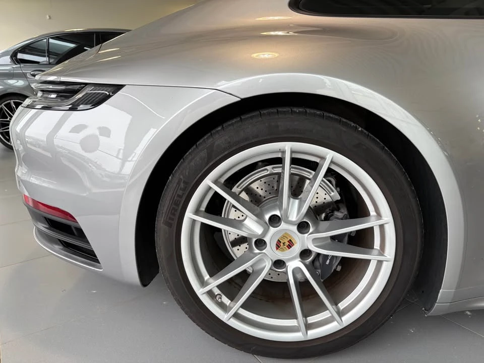2020 Porsche 992 Carrera - Image 5 of 16
