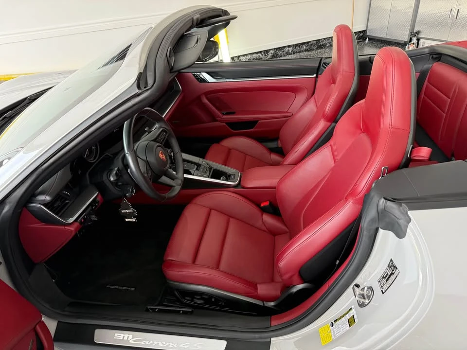 2020 Porsche 992 Carrera 4S - Image 9 of 15