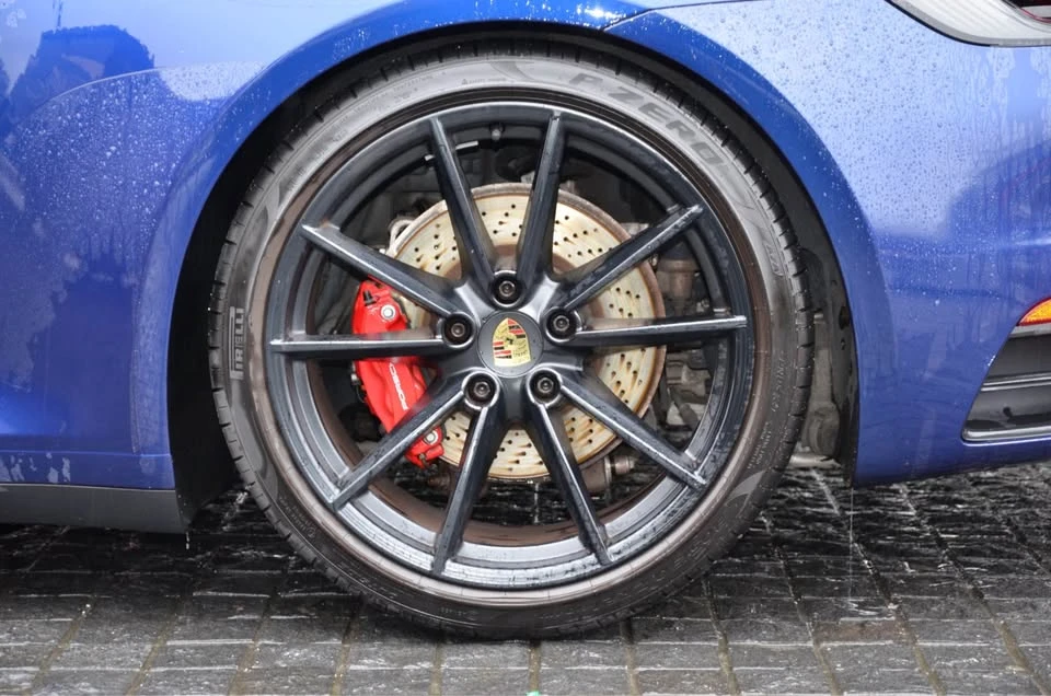 2020 Porsche 992 Carrera S - Image 13 of 17