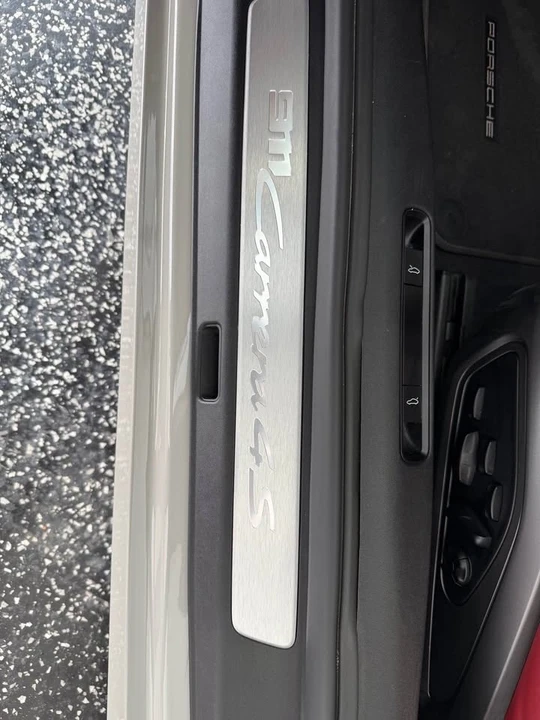 2020 Porsche 992 Carrera 4S - Image 12 of 19