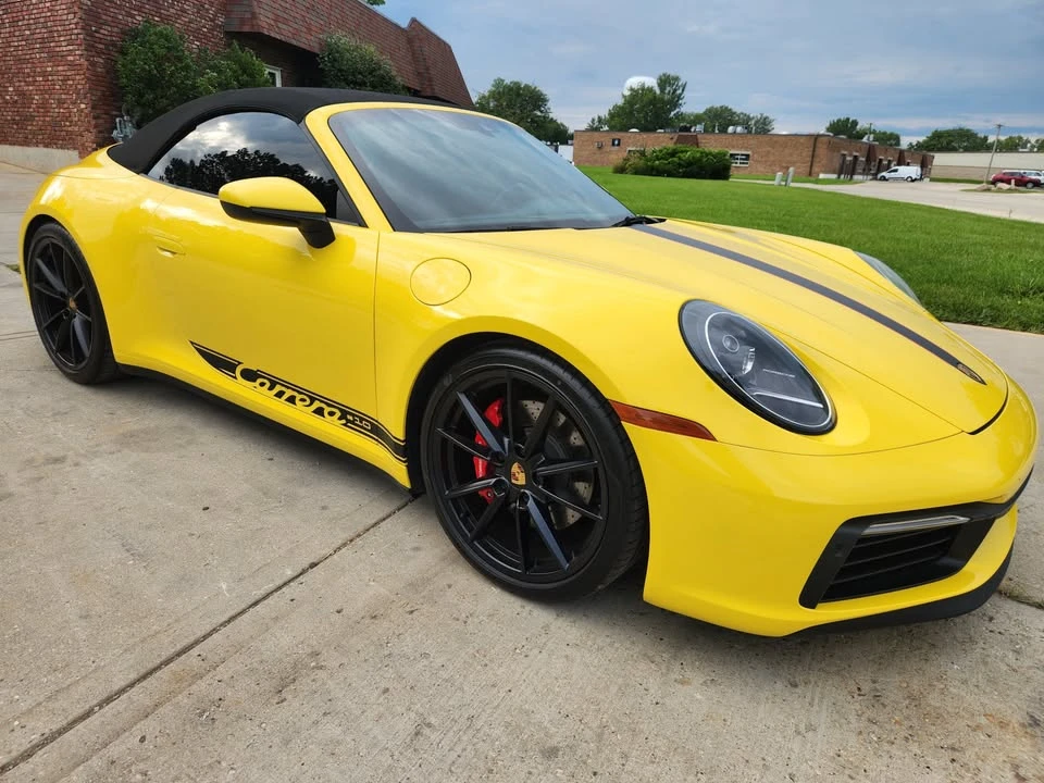 2020 Porsche 992 Carrera 4S - Image 5 of 16