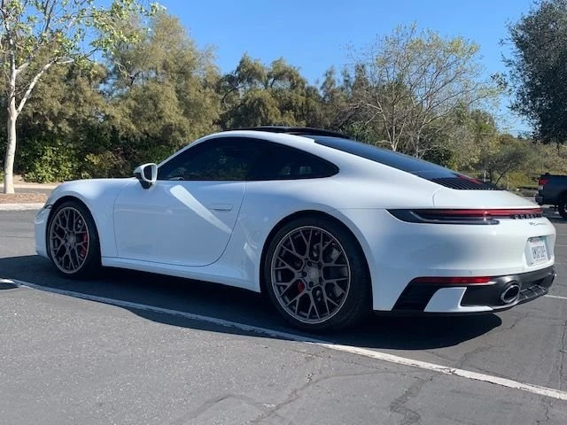 2020 Porsche 992 Carrera 4S - Image 6 of 17