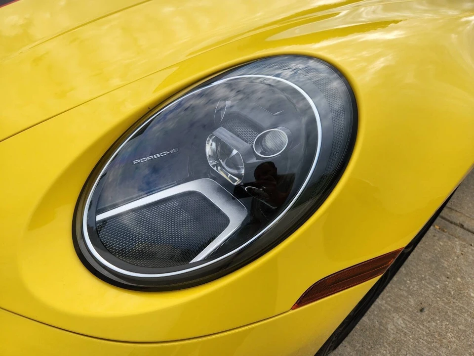 2020 Porsche 992 Carrera 4S - Image 26 of 31