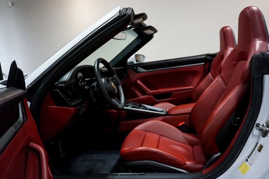 2020 Porsche 992 Carrera - Image 7 of 12
