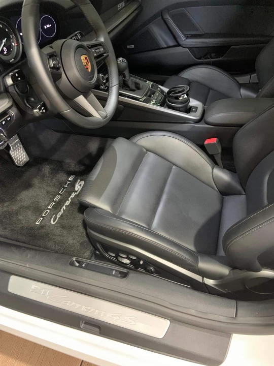 2020 Porsche 992 Carrera 4S - Image 8 of 9