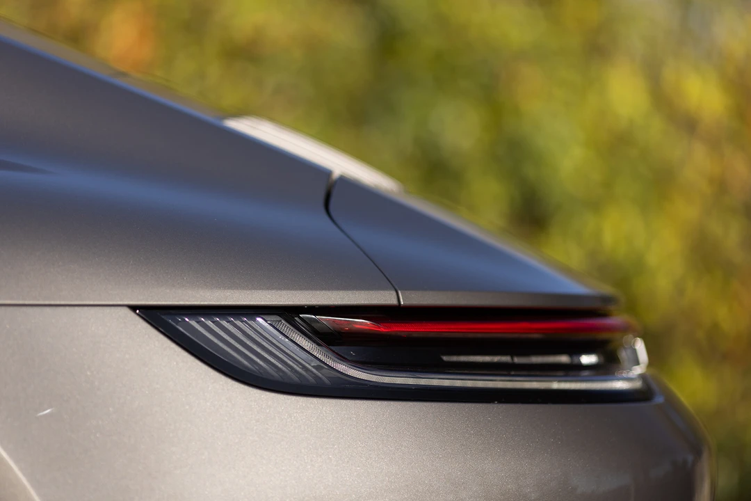 2020 Porsche 992 Carrera 4S - Image 16 of 31