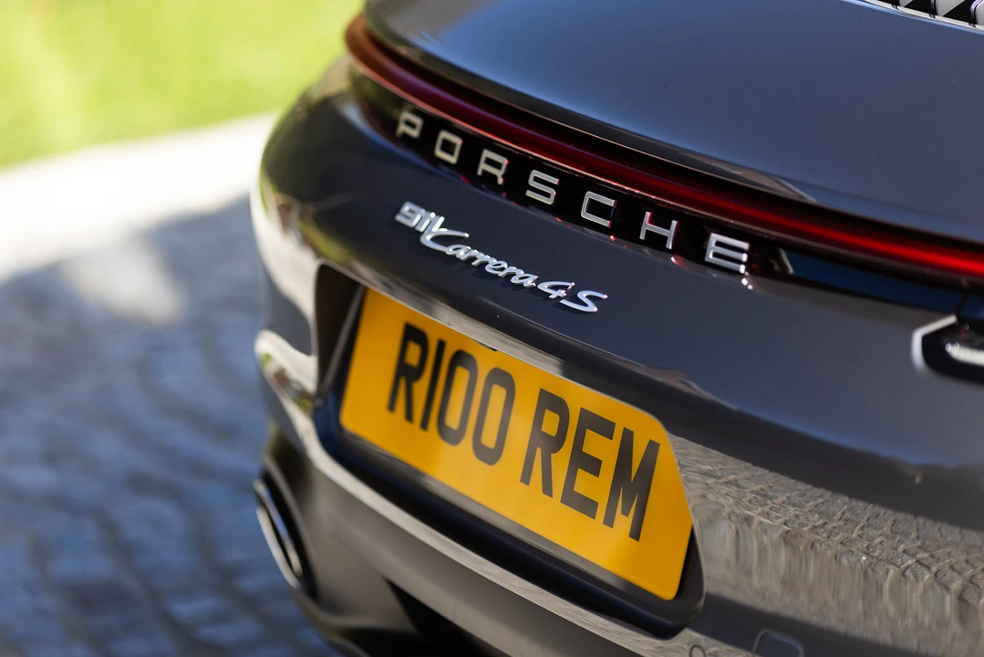 2020 Porsche 992 Carrera 4S - Image 24 of 31