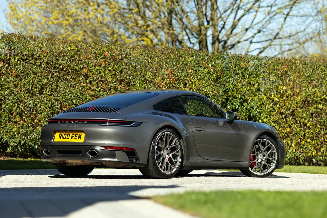 2020 Porsche 992 Carrera 4S - Image 7 of 31