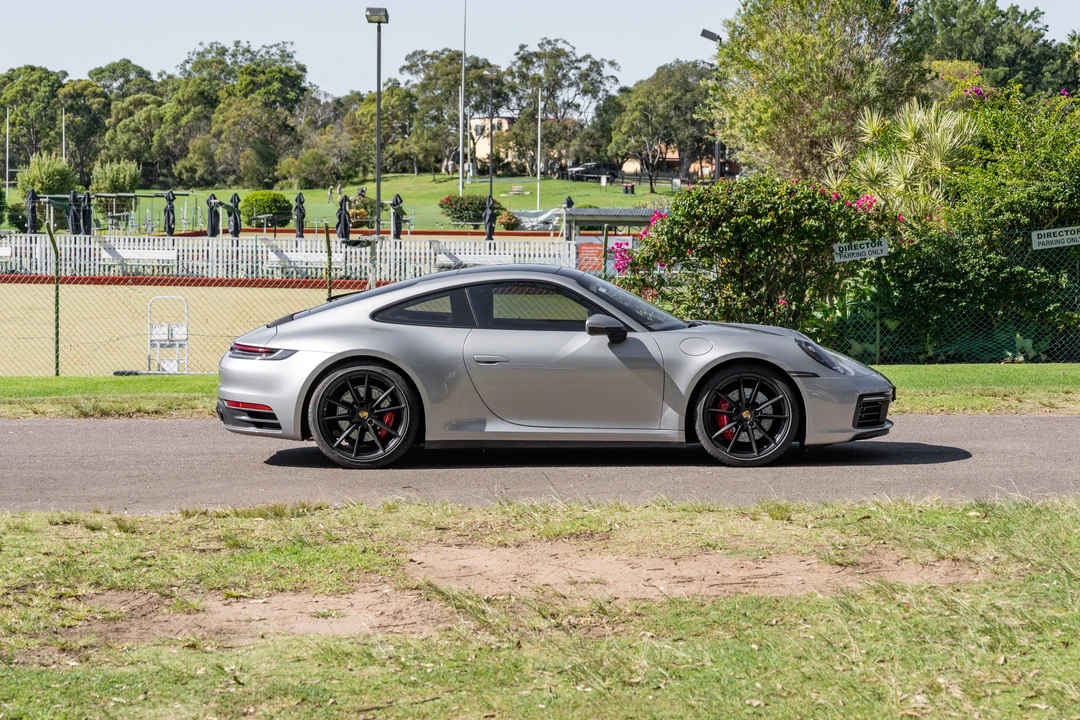 2020 Porsche 992 Carrera S - Image 8 of 31