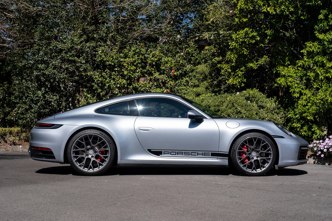 2020 Porsche 992 Carrera S - Image 21 of 31