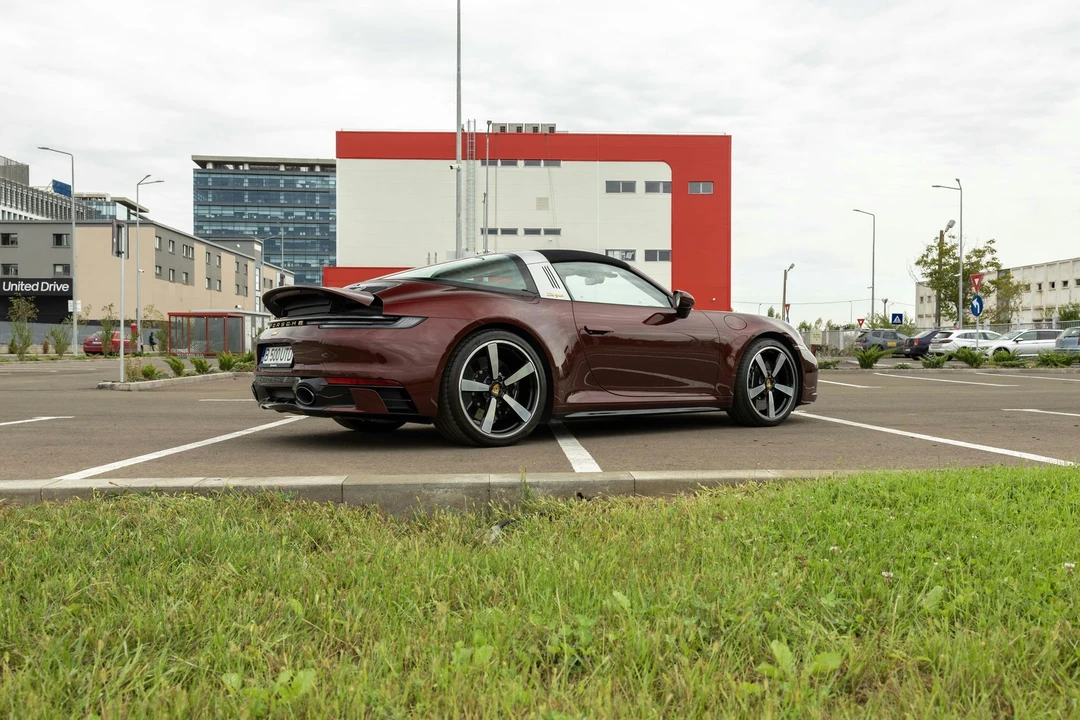 2020 Porsche 992 Targa 4 & 4S - Image 5 of 21