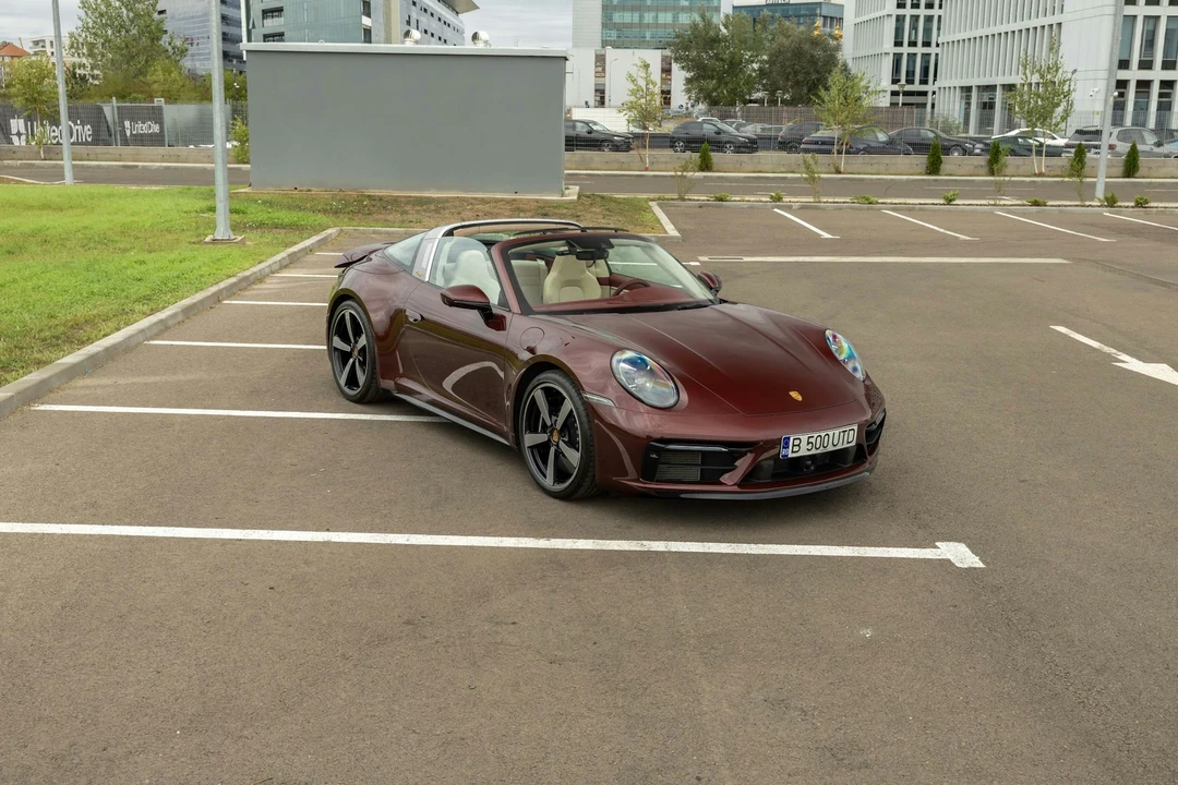 2020 Porsche 992 Targa 4 & 4S - Image 20 of 21