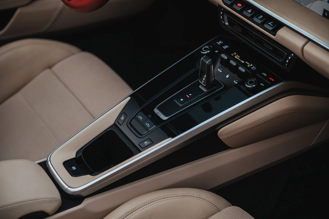 2020 Porsche 992 Carrera S - Image 16 of 22