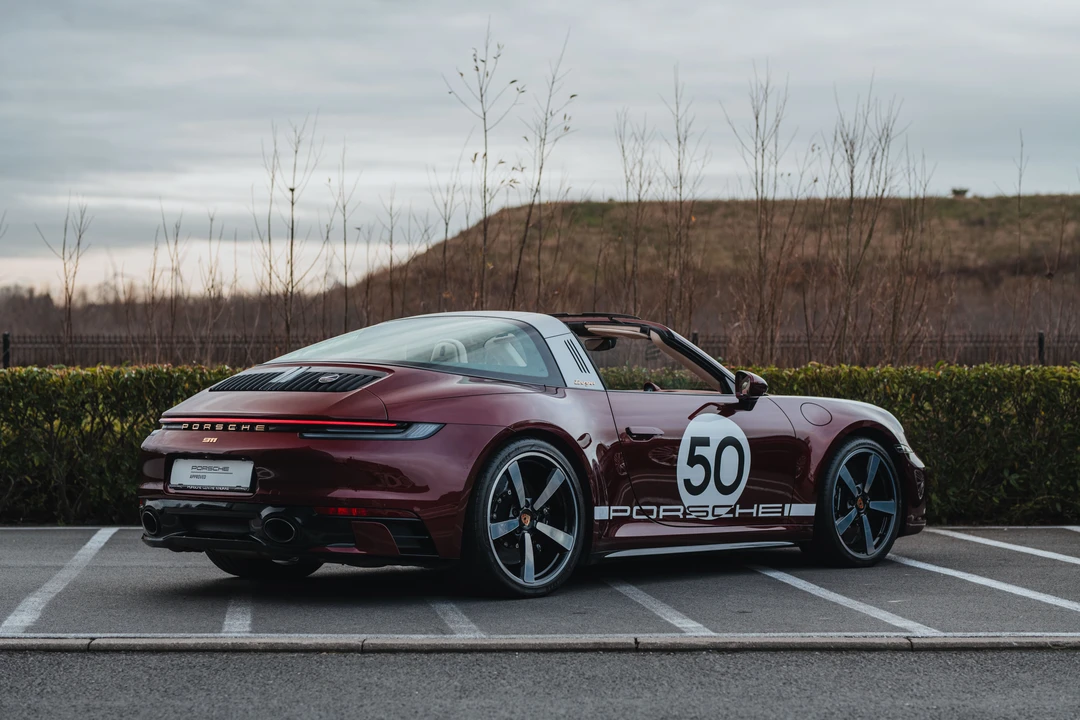 2020 Porsche 992 Carrera S - Image 11 of 22