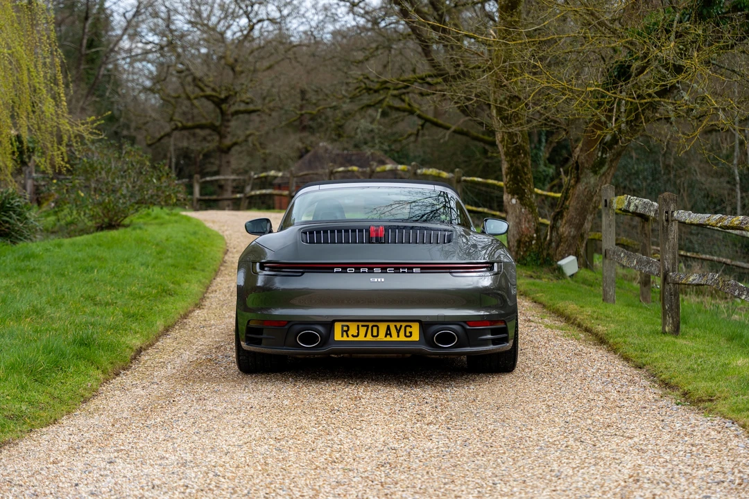 2020 Porsche 992 Carrera S - Image 14 of 31