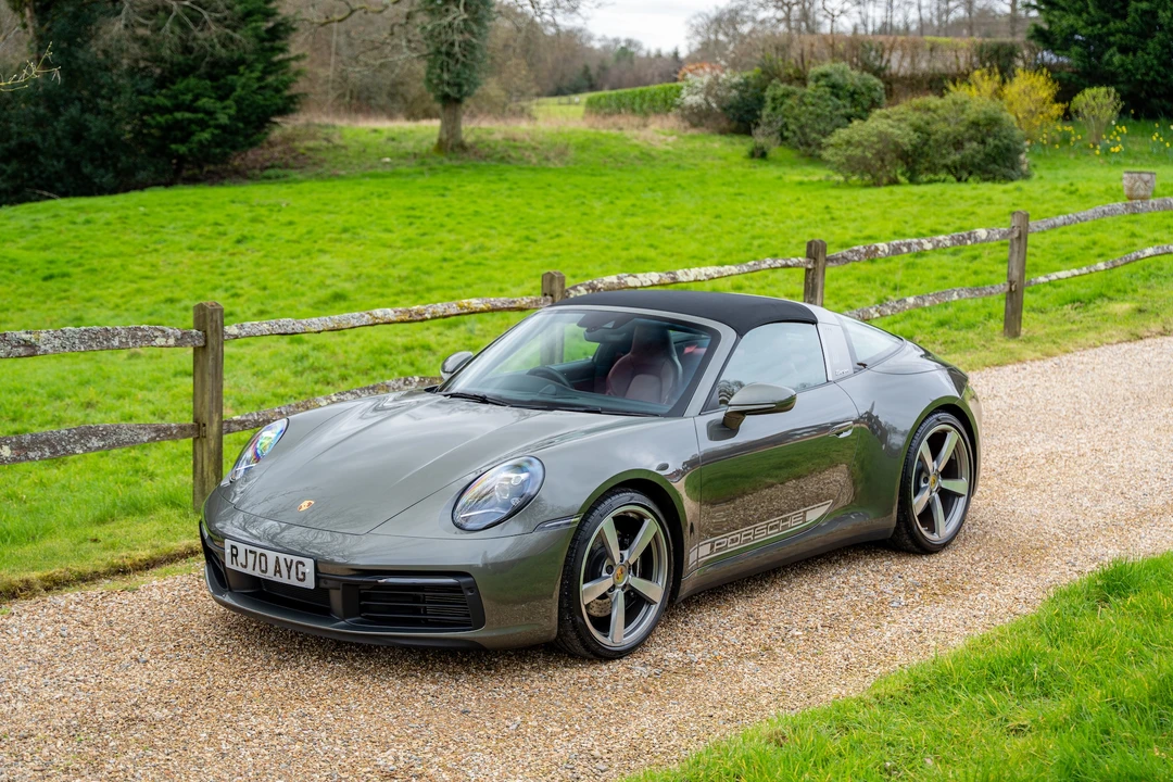 2020 Porsche 992 Carrera S - Image 11 of 31