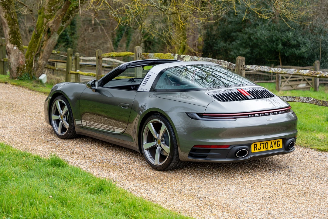 2020 Porsche 992 Carrera S - Image 5 of 31