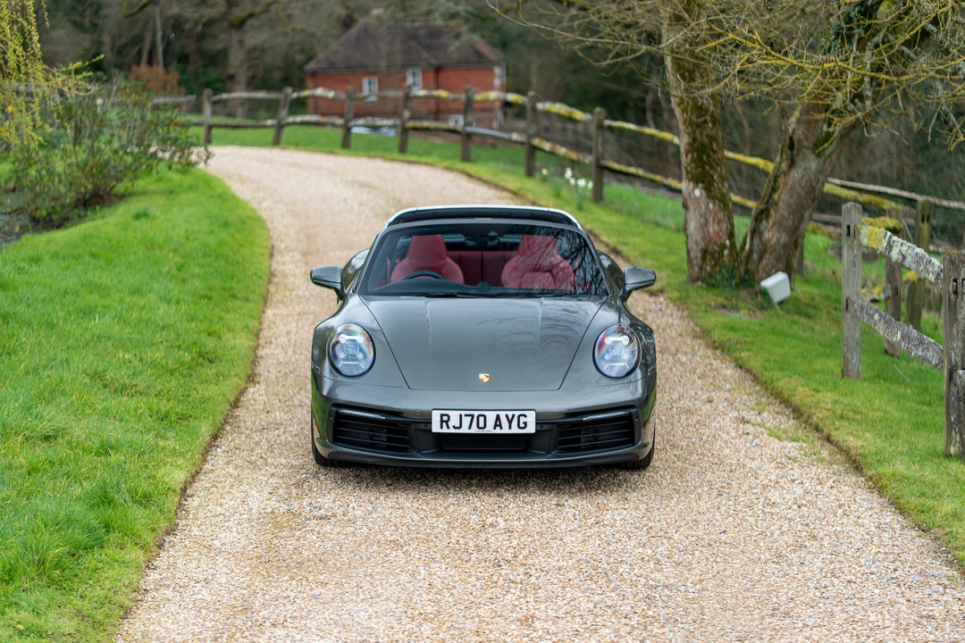 2020 Porsche 992 Carrera S - Image 10 of 31
