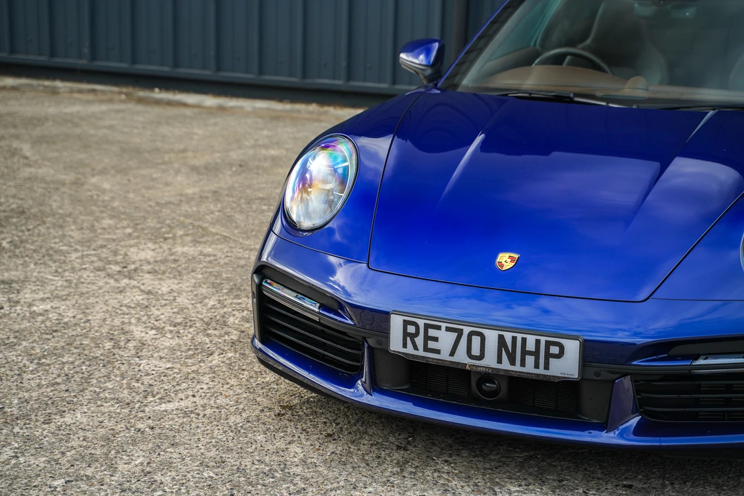 2020 Porsche 992 Carrera - Image 11 of 31