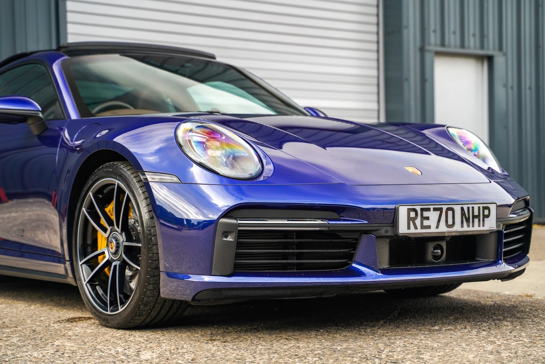 2020 Porsche 992 Carrera - Image 25 of 31