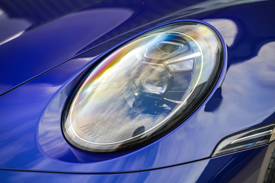 2020 Porsche 992 Carrera - Image 17 of 31