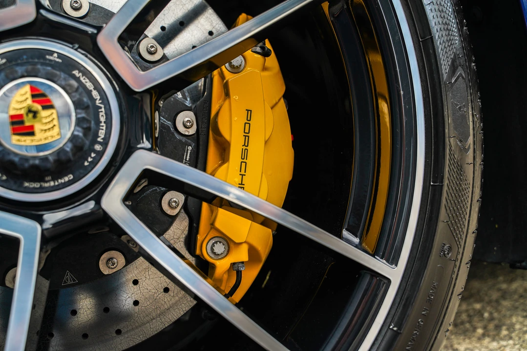 2020 Porsche 992 Carrera - Image 27 of 31