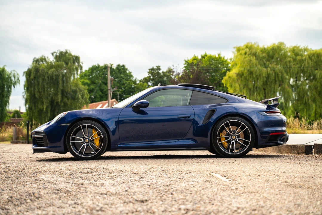 2020 Porsche 992 Carrera - Image 8 of 31