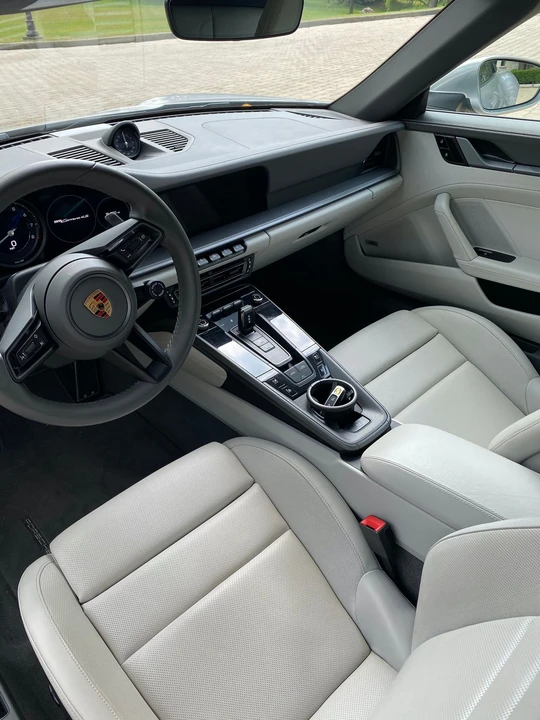 2020 Porsche 992 Carrera 4S - Image 7 of 8
