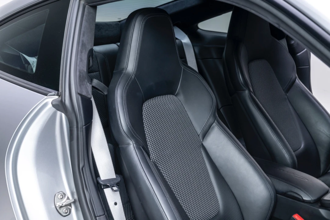 2020 Porsche 992 Carrera 4S - Image 17 of 29