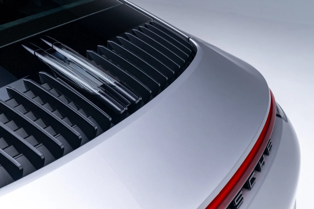 2020 Porsche 992 Carrera 4S - Image 9 of 29