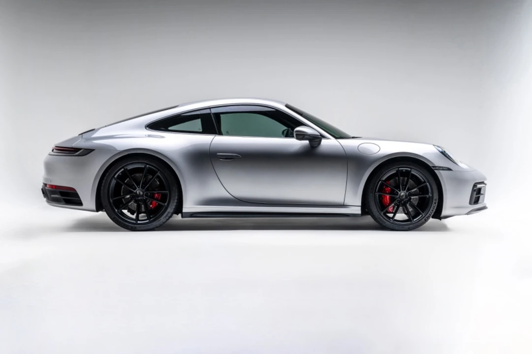2020 Porsche 992 Carrera 4S - Image 12 of 29