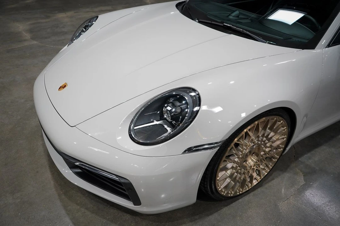 2020 Porsche 992 Carrera - Image 11 of 21