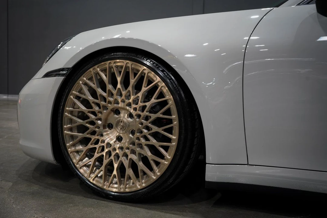 2020 Porsche 992 Carrera - Image 18 of 21