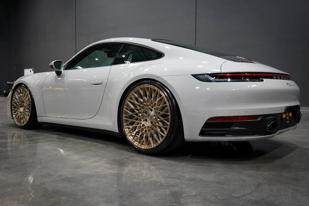 2020 Porsche 992 Carrera - Image 3 of 21