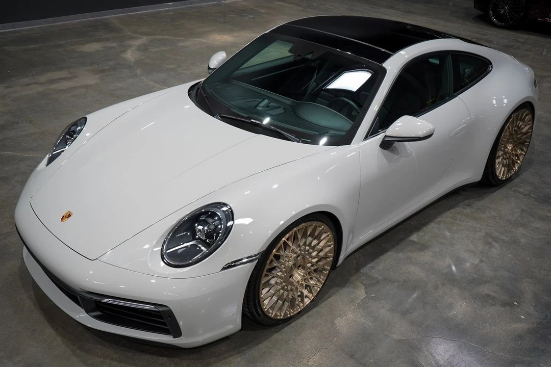2020 Porsche 992 Carrera - Image 14 of 21