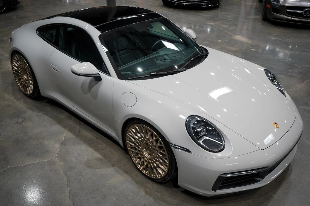 2020 Porsche 992 Carrera - Image 17 of 21