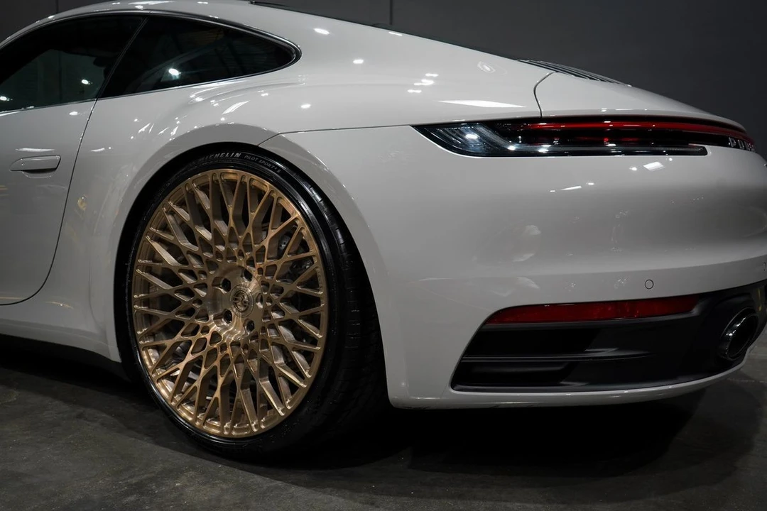 2020 Porsche 992 Carrera - Image 20 of 21