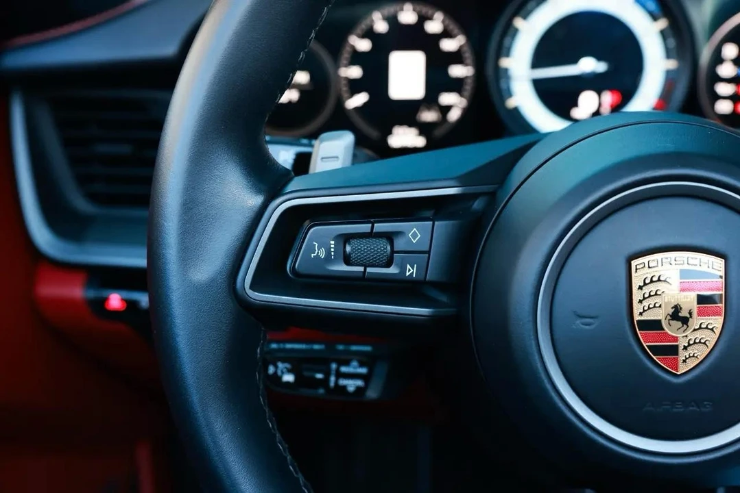 2020 Porsche 992 Carrera S - Image 28 of 31