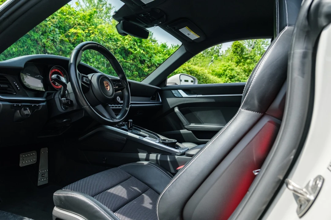 2020 Porsche 992 Carrera S - Image 21 of 31